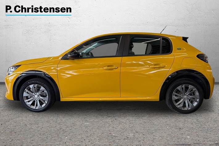 Gul Peugeot e-208 fra 2023