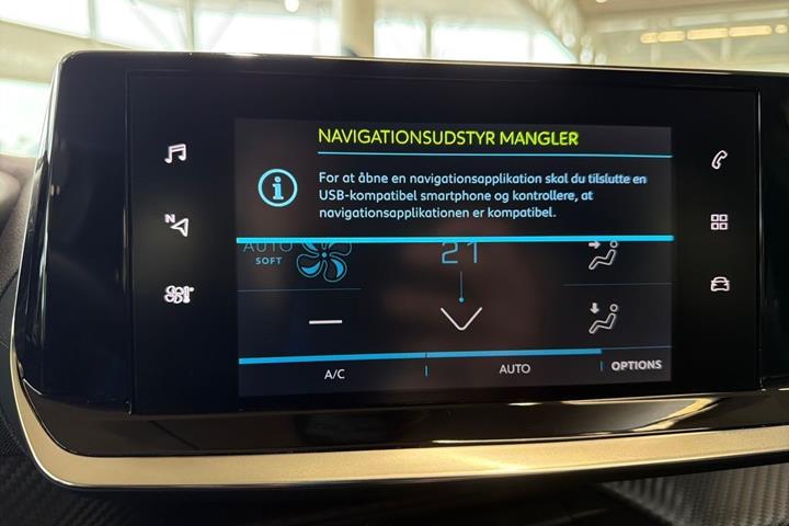 Gul Peugeot e-208 fra 2023