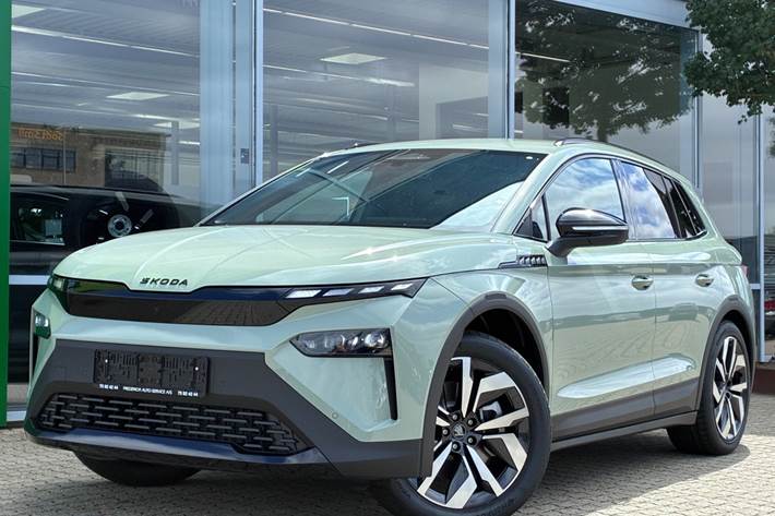 Grøn Skoda Elroq fra 2027 set udefra