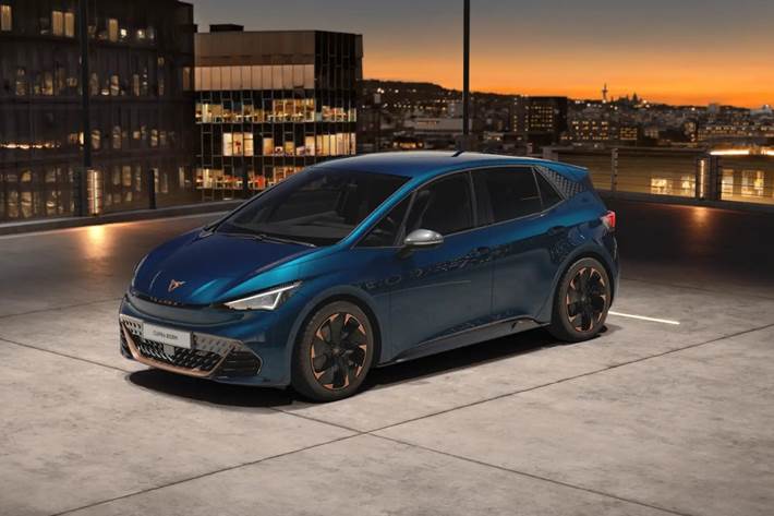 Blå Cupra Born fra 2022