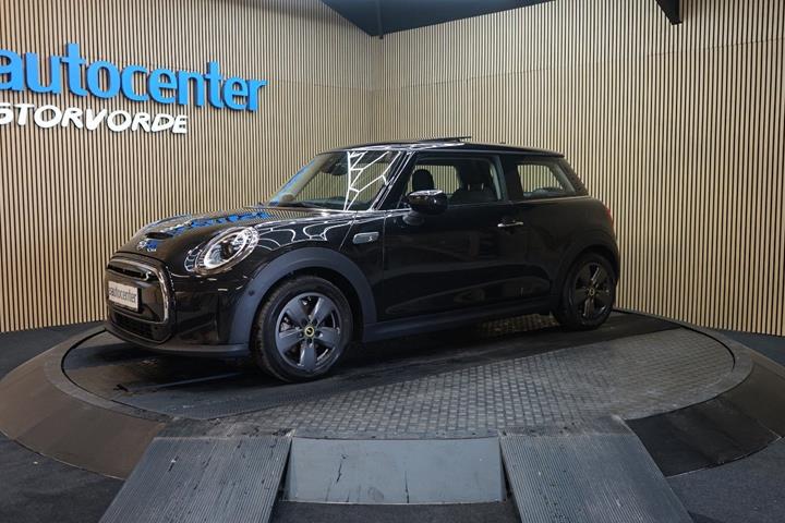 Sort Mini Cooper SE fra 2023