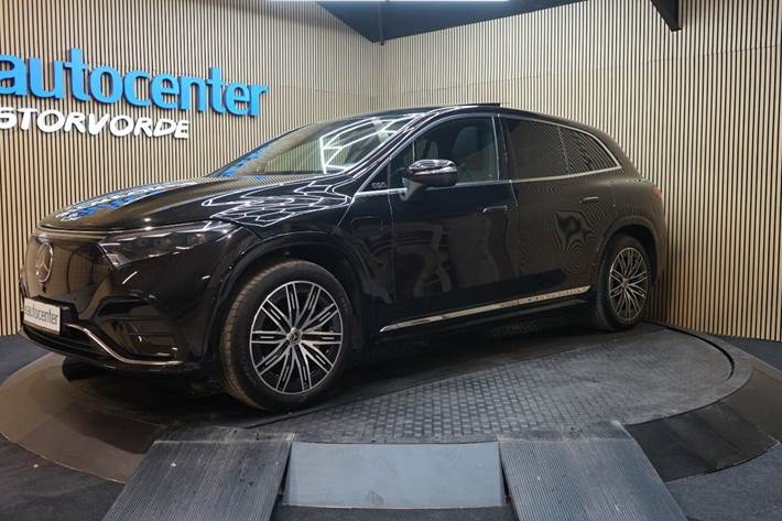 Sort Mercedes EQS450+ SUV fra 2023