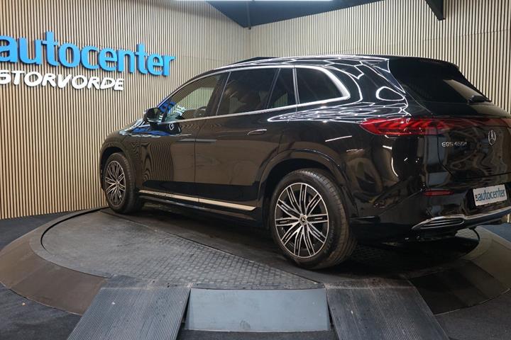 Sort Mercedes EQS450+ SUV fra 2023