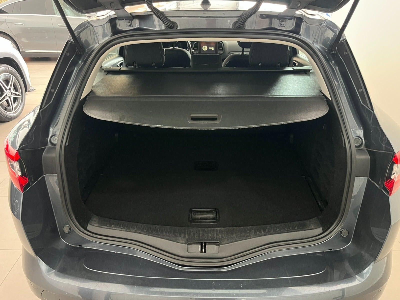 Sort Renault Megane IV fra 2020