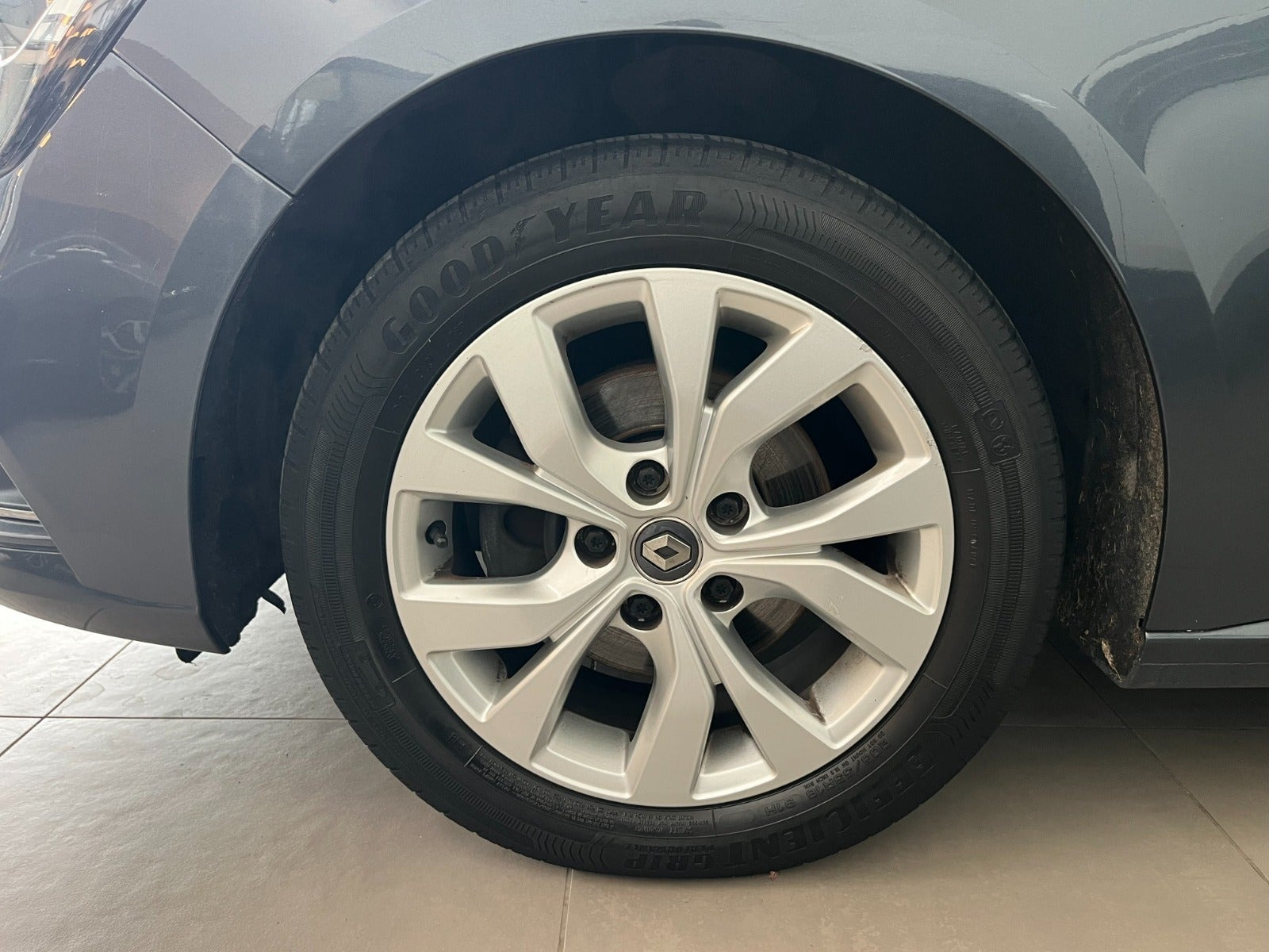 Sort Renault Megane IV fra 2020