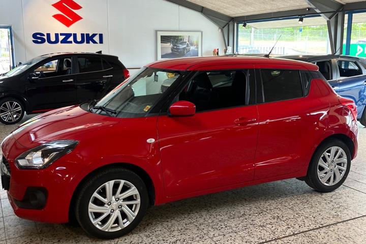 undefined Suzuki Swift fra 2020 set udefra