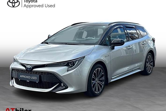 Grå Toyota Corolla fra 2019 set udefra