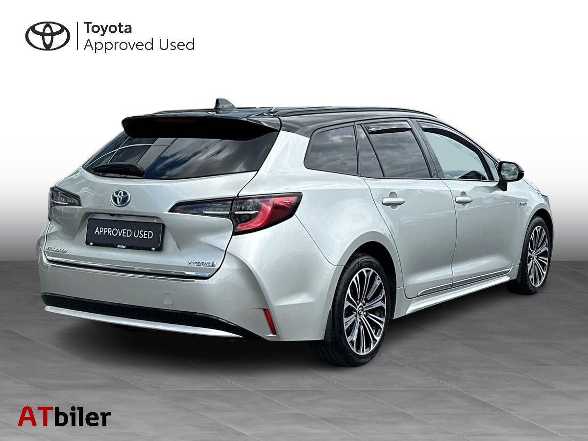 Grå Toyota Corolla fra 2019