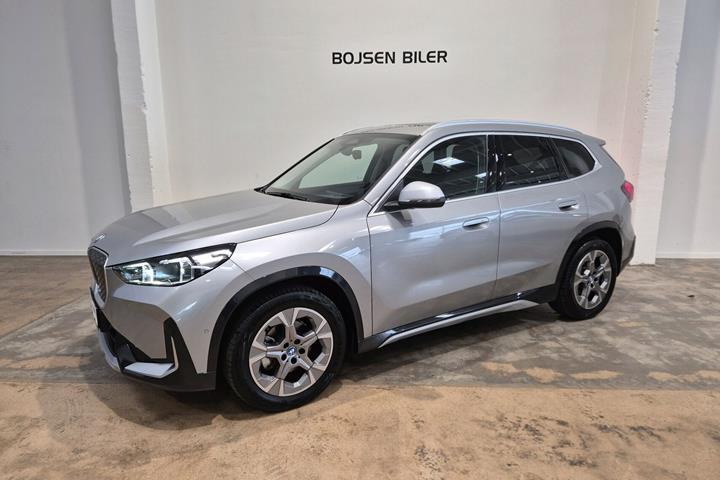 undefined BMW iX1 fra 2024 set udefra