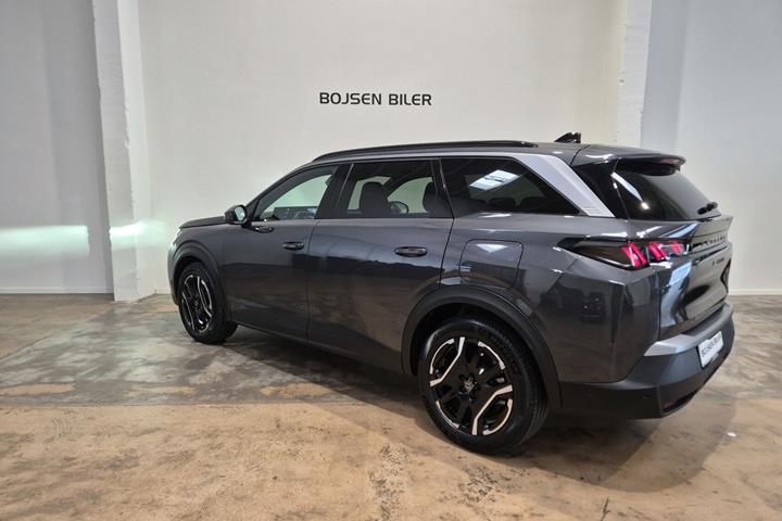 Sort Peugeot e-5008 fra 2025