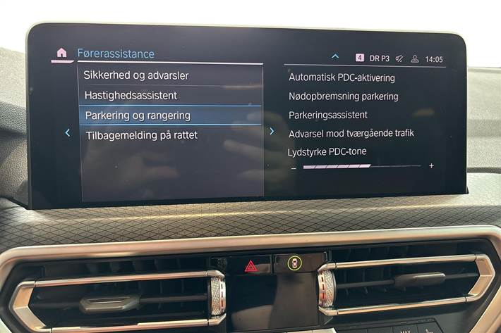 Grå BMW X3 fra 2023