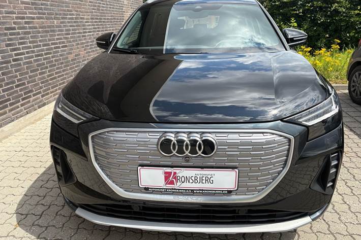 Sort Audi Q4 fra 2024