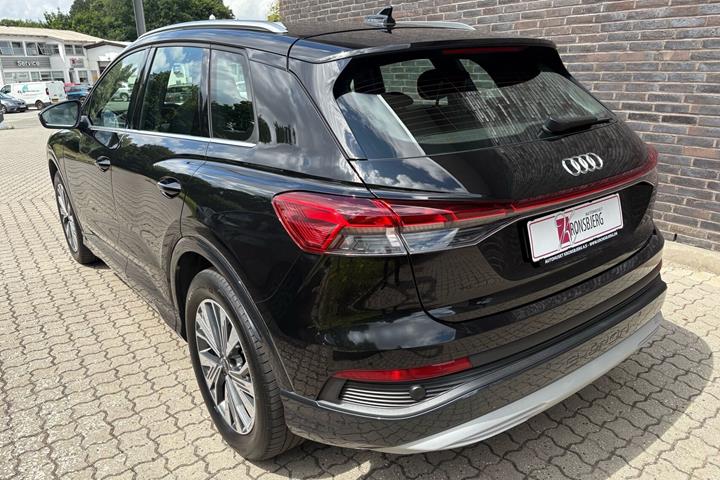 Sort Audi Q4 fra 2024