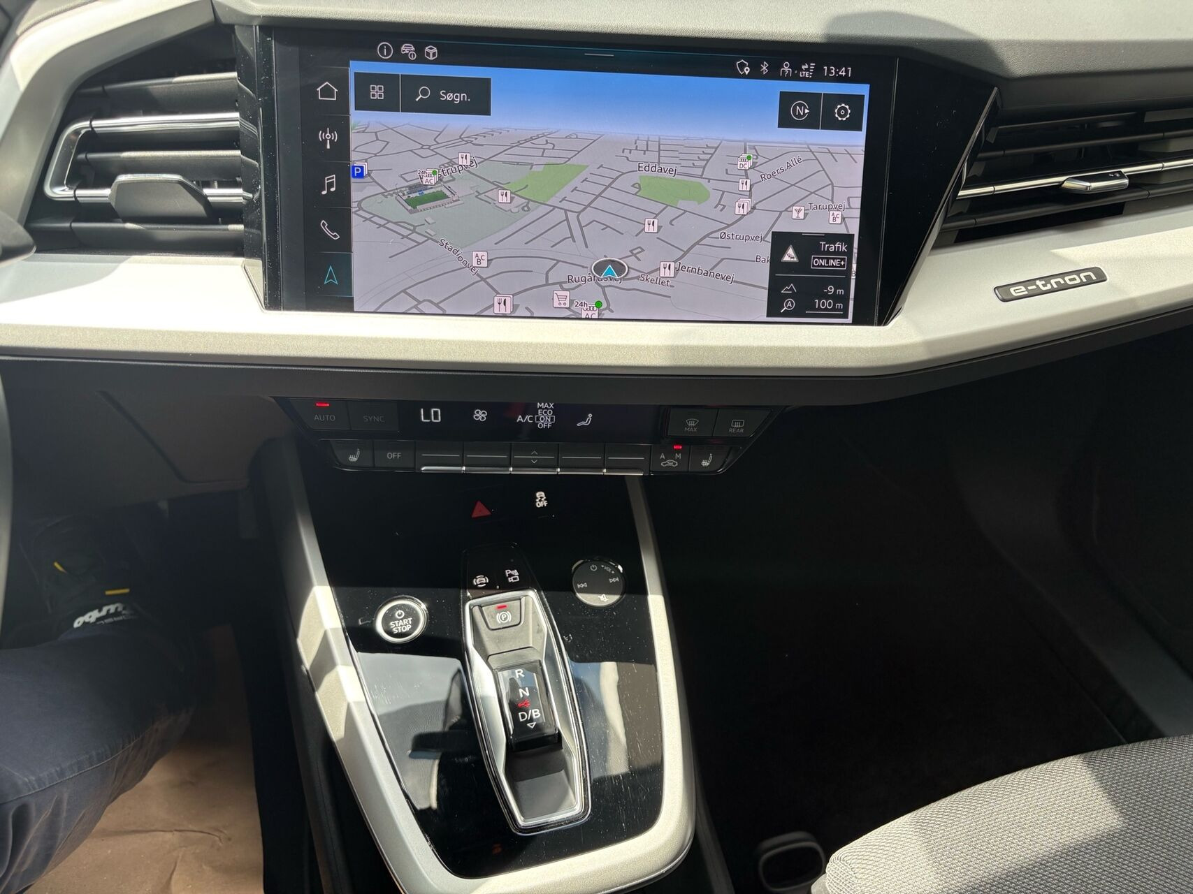 Sort Audi Q4 fra 2024