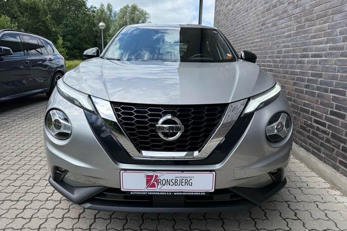 Sølv Nissan Juke fra 2020