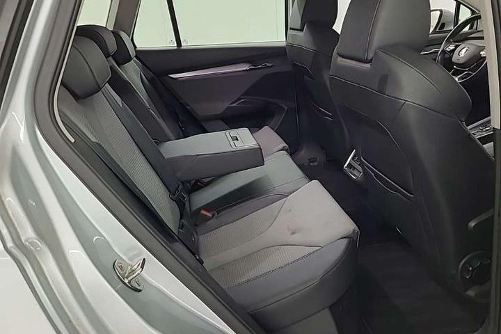 Sølv Skoda Enyaq fra 2021
