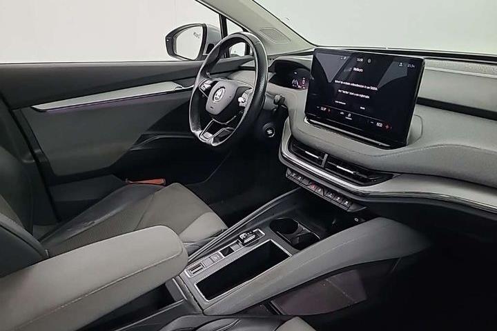 Sølv Skoda Enyaq fra 2021