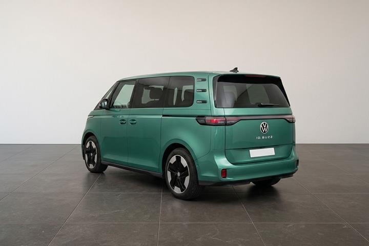 Grøn VW ID.Buzz fra 2023