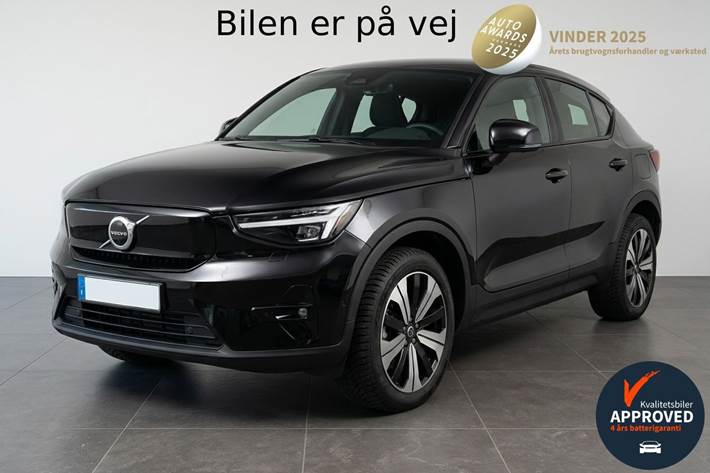 Sort Volvo C40 fra 2023 set udefra