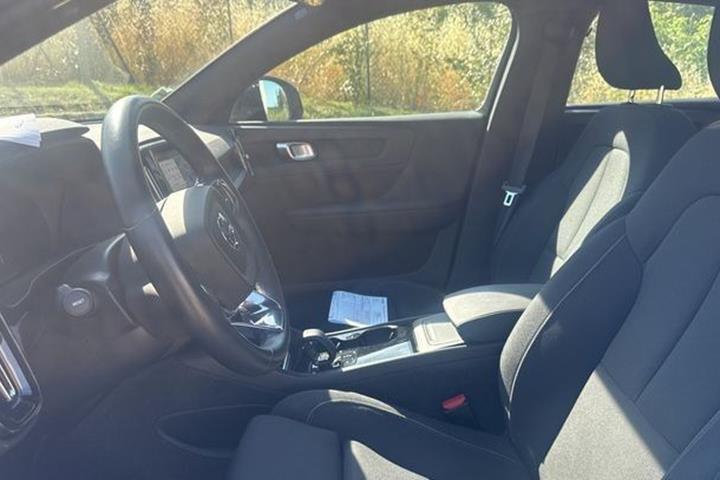 Sort Volvo C40 fra 2023