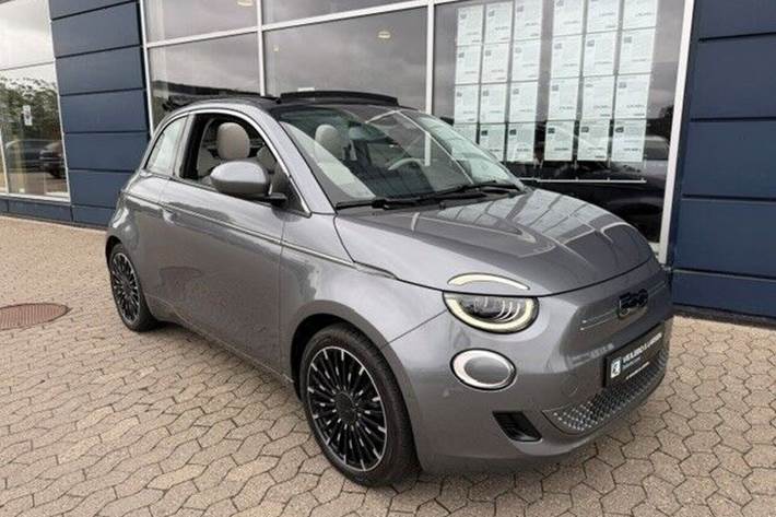 Grå Fiat 500e fra 2024