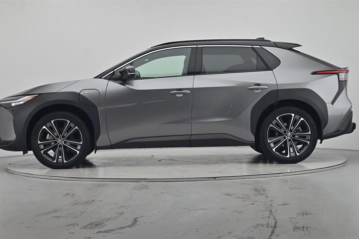 Grå Toyota BZ4X fra 2025