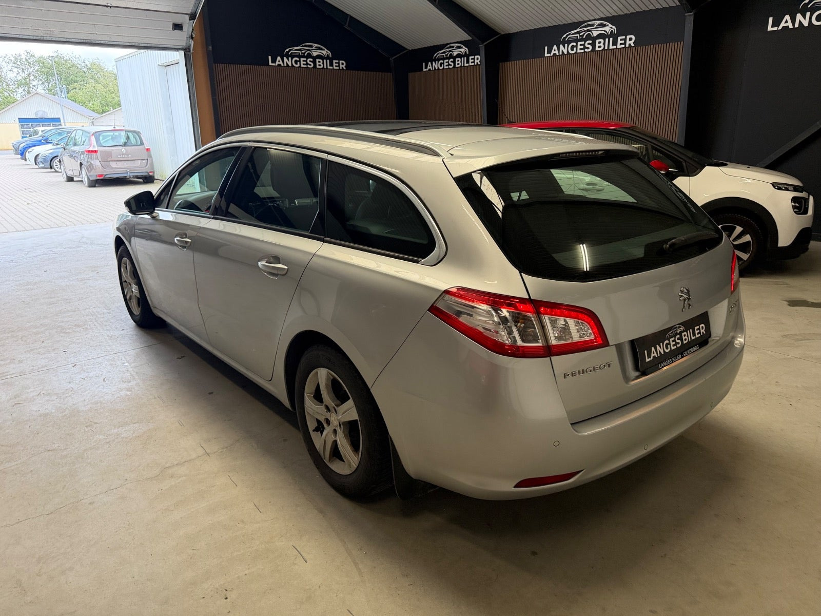 Sølv Peugeot 508 fra 2013