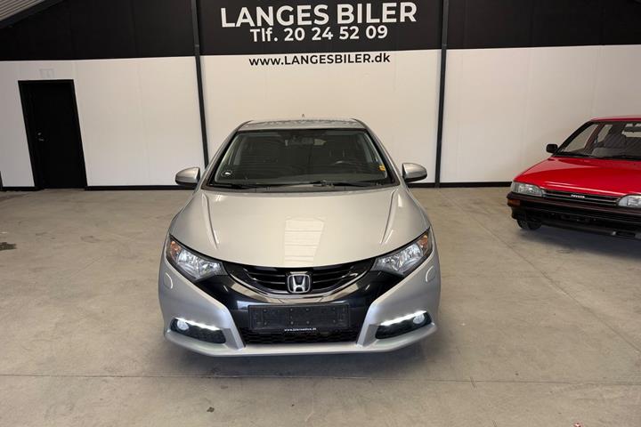 Sølv Honda Civic fra 2014