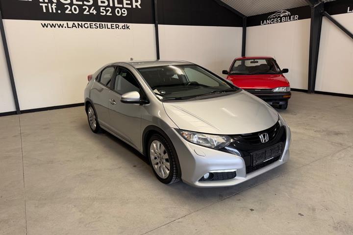 Sølv Honda Civic fra 2014