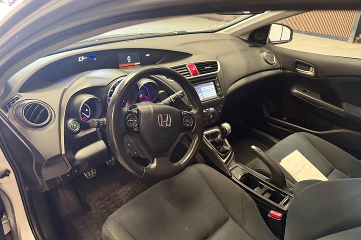 Sølv Honda Civic fra 2014