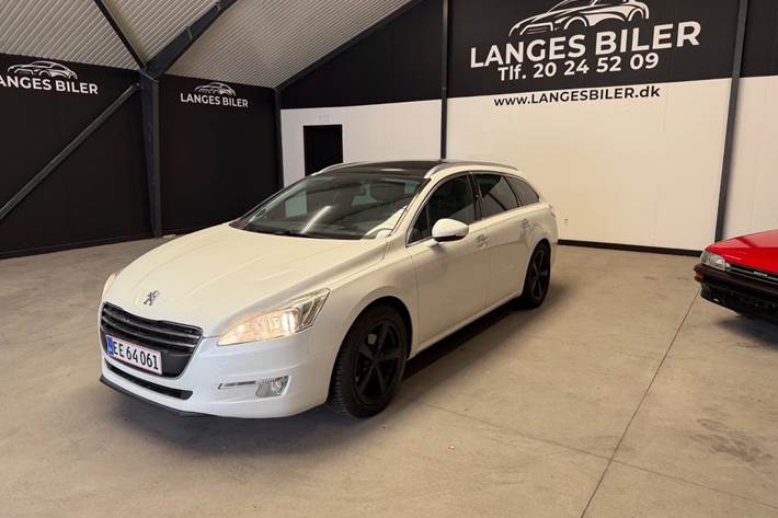 Hvid Peugeot 508 fra 2012