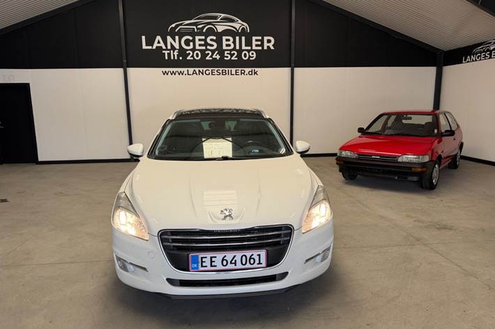 Hvid Peugeot 508 fra 2012