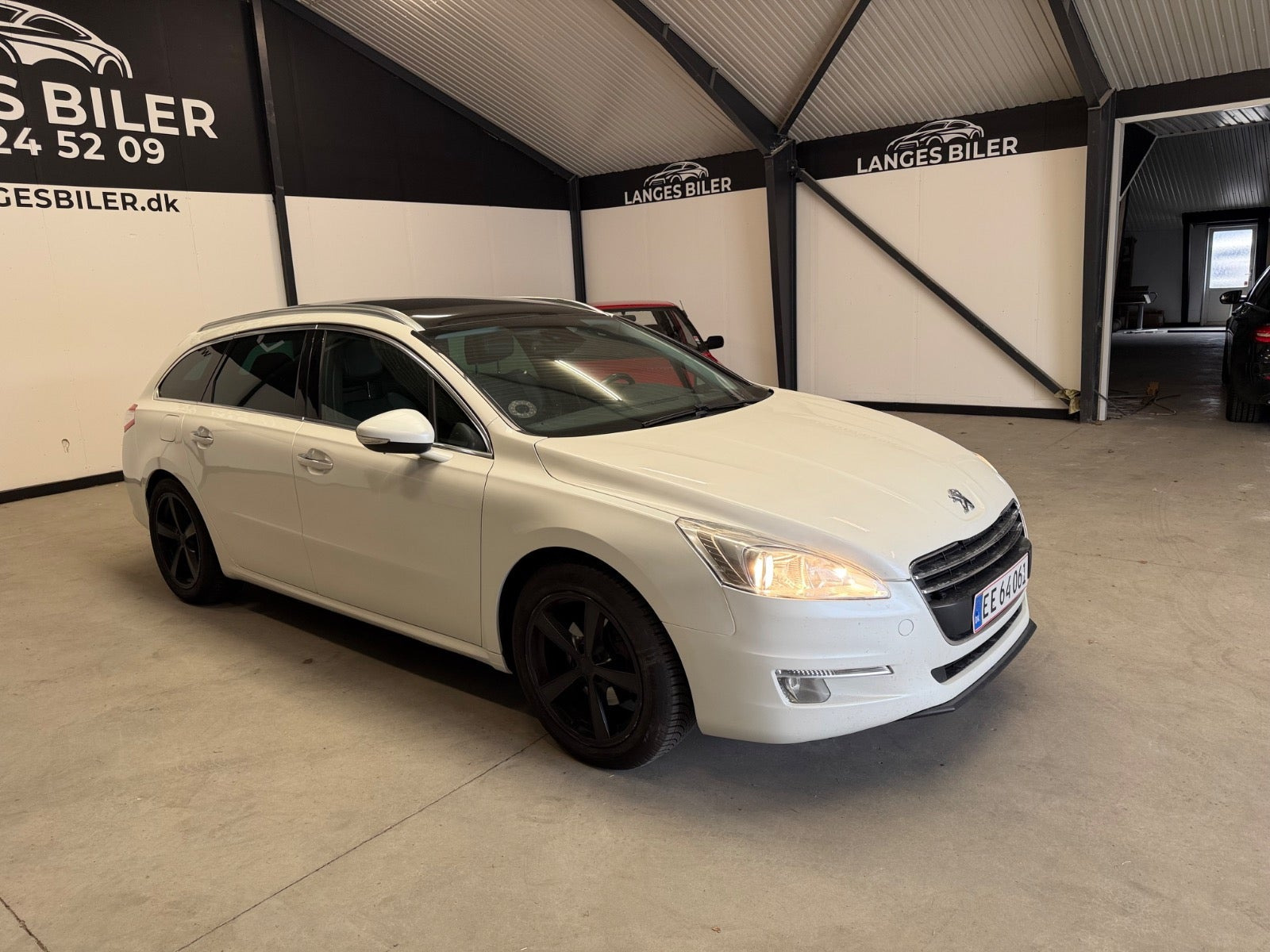 Hvid Peugeot 508 fra 2012
