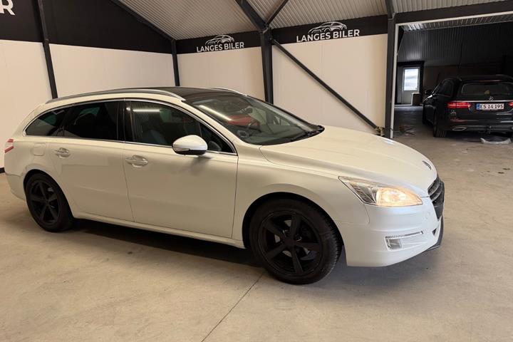 Hvid Peugeot 508 fra 2012