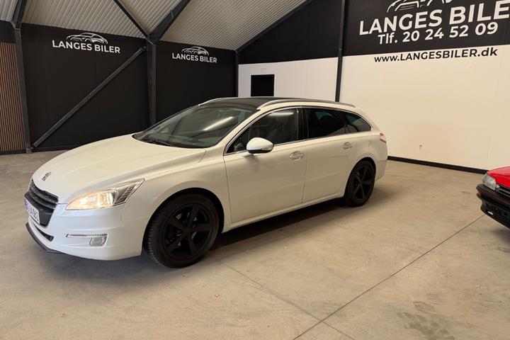 Hvid Peugeot 508 fra 2012