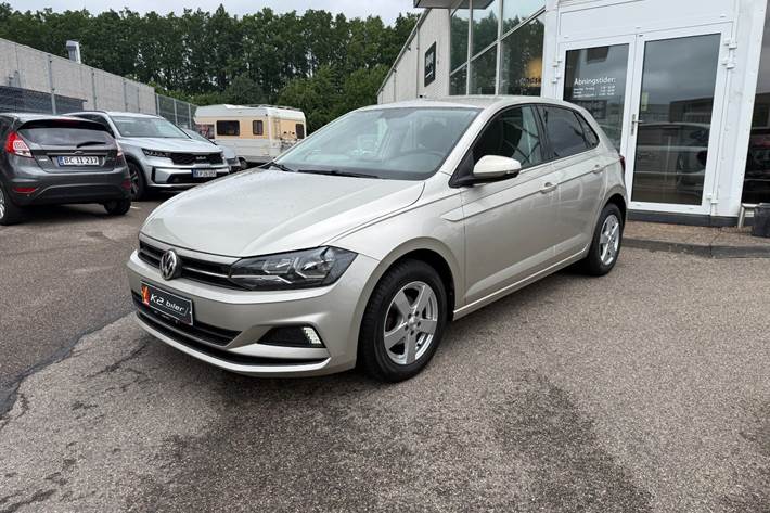 Orange VW Polo fra 2019