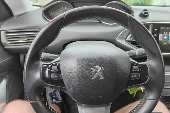undefined Peugeot 308 fra 2017