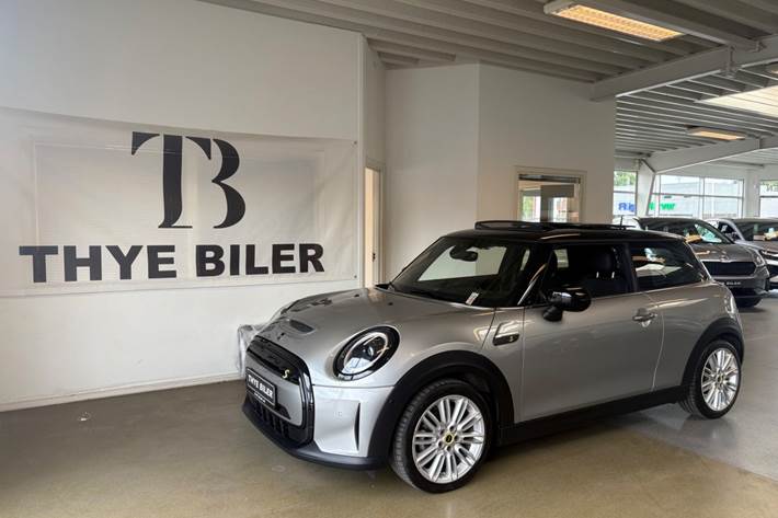 Sølv Mini Cooper SE fra 2023