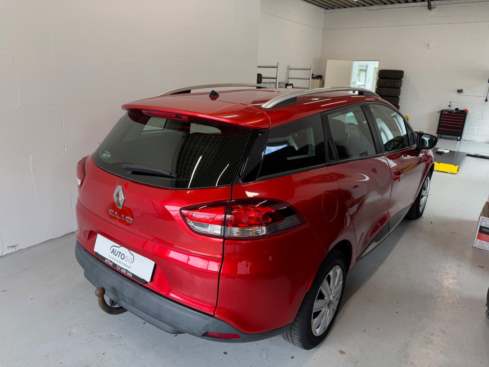 Rød Renault Clio IV fra 2017
