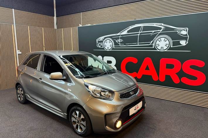 Beige Kia Picanto fra 2016