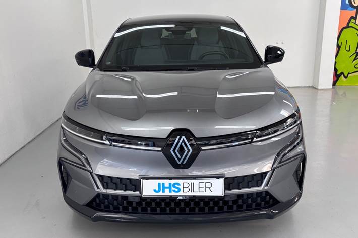 Grå Renault Megane E-Tech fra 2024