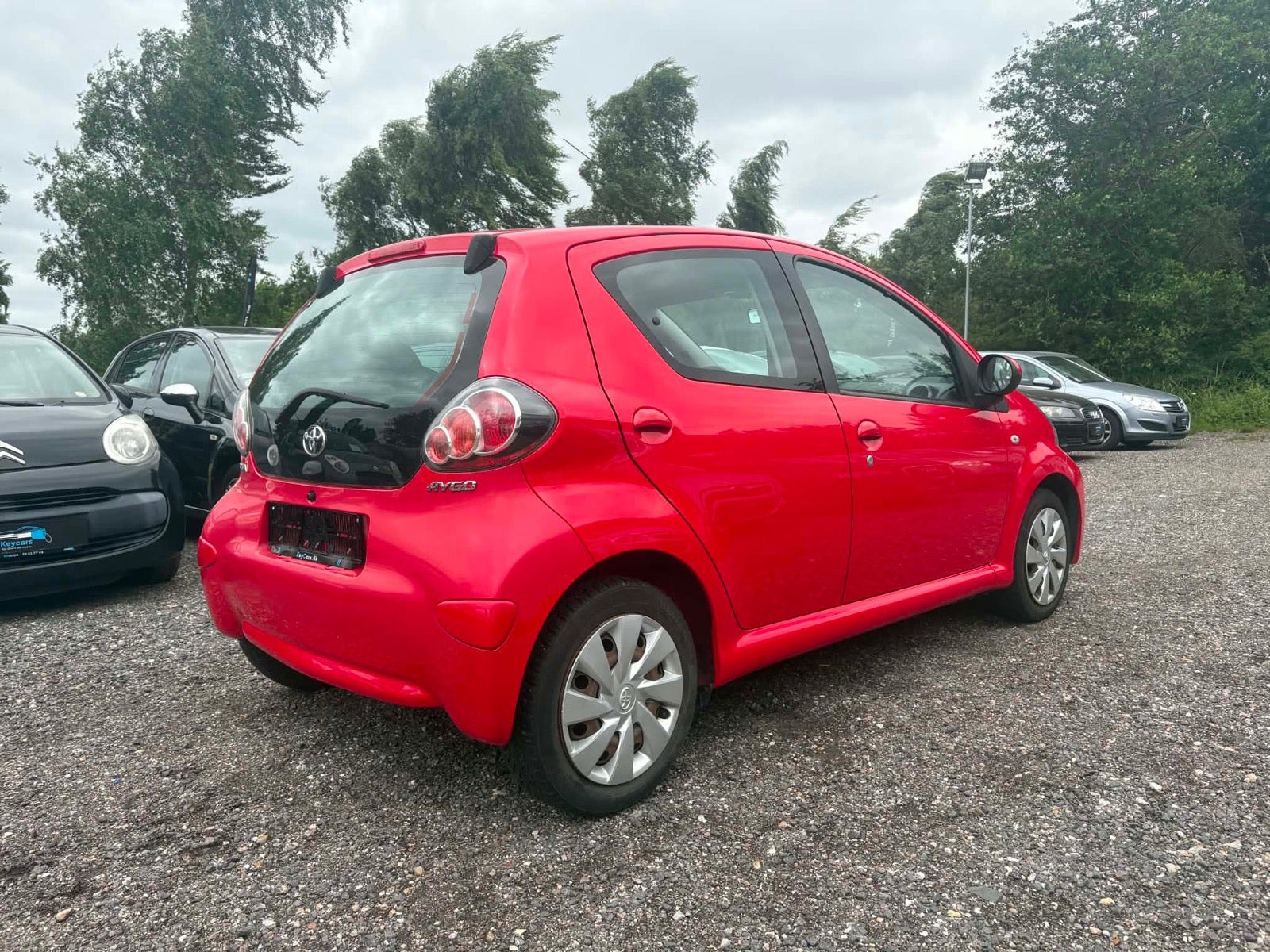 Rød Toyota Aygo fra 2012
