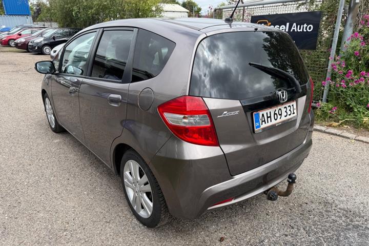Grøn Honda Jazz fra 2013