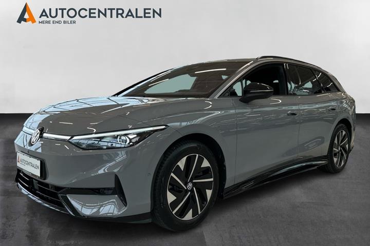 Grå VW ID.7 fra 2026 set udefra
