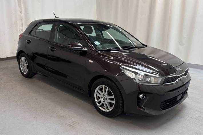 Sort Kia Rio fra 2017