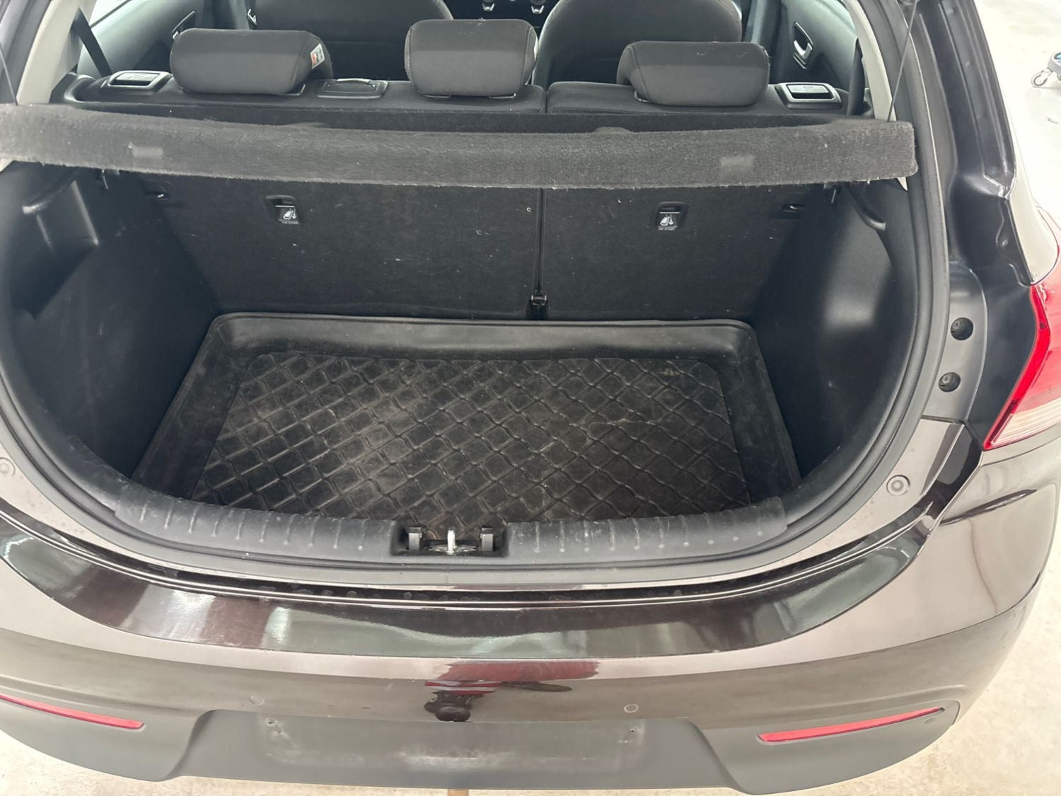 Sort Kia Rio fra 2017