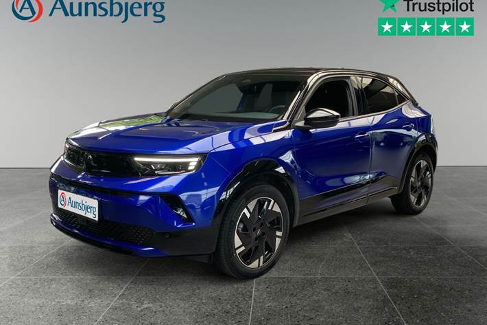 Blå Opel Mokka-e fra 2025