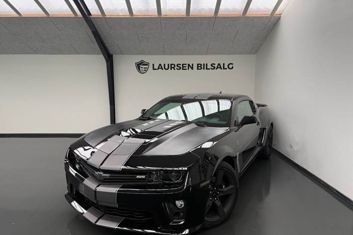 Sort Chevrolet Camaro fra 2011