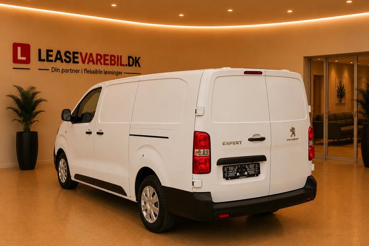 Hvid Peugeot Expert fra 2023