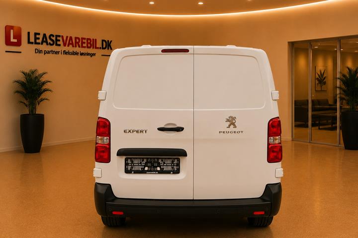 Hvid Peugeot Expert fra 2023
